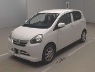 2011 Daihatsu Mira es