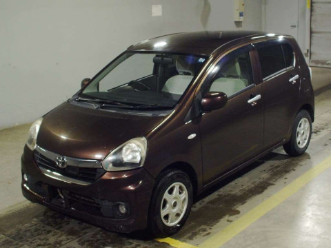 2013 Toyota Pixis Epoch LA310A[0]