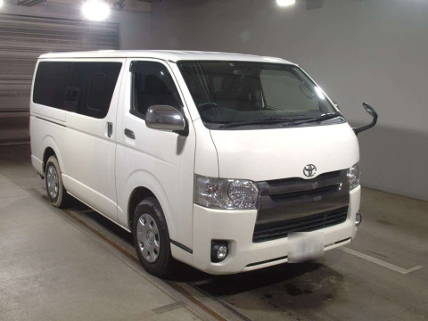 2017 Toyota Hiace Van KDH201V[2]