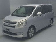 2009 Toyota Noah