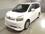 2010 Toyota Voxy