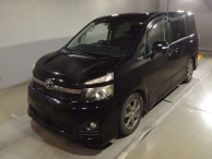 2010 Toyota Voxy