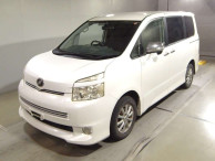 2009 Toyota Voxy