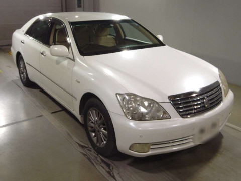 2008 Toyota Crown GRS180[2]