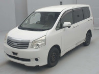 2012 Toyota Noah