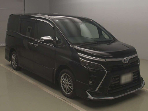 2020 Toyota Voxy ZWR80W[2]