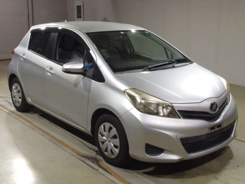 2012 Toyota Vitz KSP130[2]