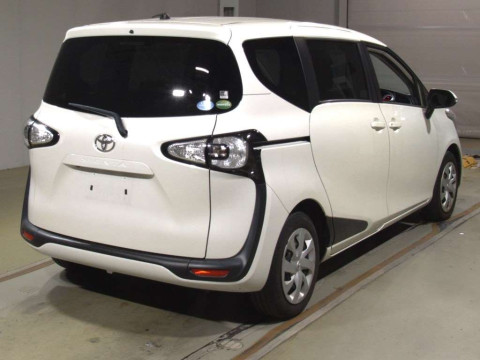 2015 Toyota Sienta NSP170G[1]