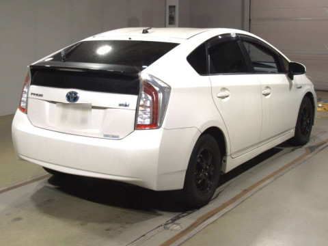 2012 Toyota Prius ZVW30[1]