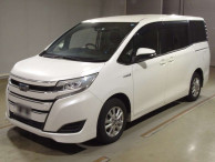 2017 Toyota Noah