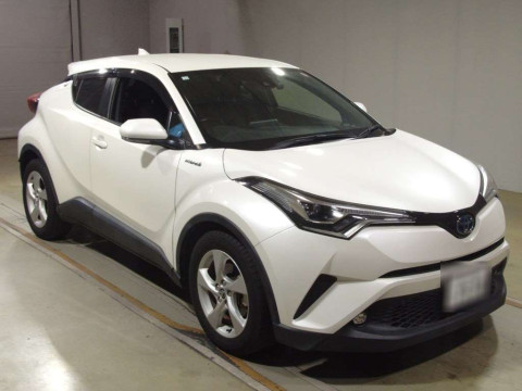 2018 Toyota C-HR ZYX10[2]