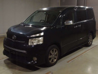 2010 Toyota Voxy