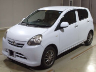 2011 Daihatsu Mira es