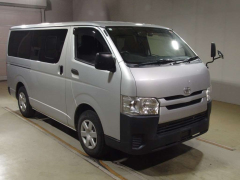 2016 Toyota Hiace Van TRH200V[2]