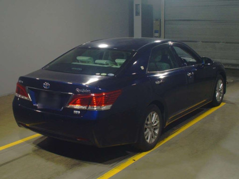 2013 Toyota Crown Hybrid AWS210[1]