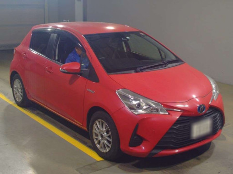 2018 Toyota Vitz NHP130[2]