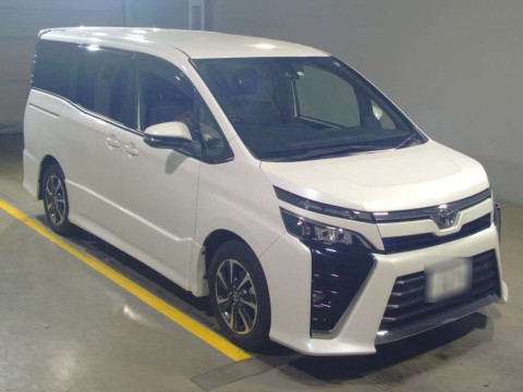 2020 Toyota Voxy ZRR80W[2]