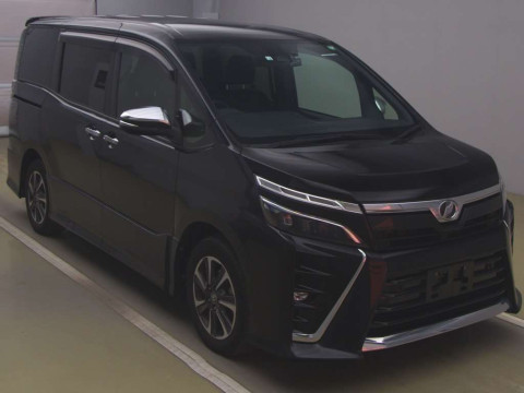 2020 Toyota Voxy ZRR80W[2]