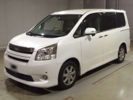 2009 Toyota Noah