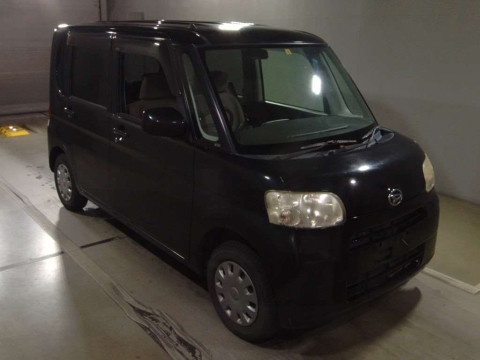 2010 Daihatsu Tanto L385S[2]