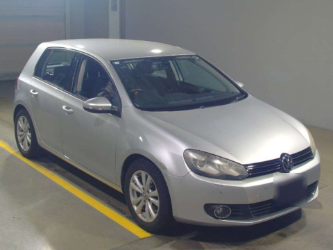 2013 Volkswagen Golf 1KCAV[2]