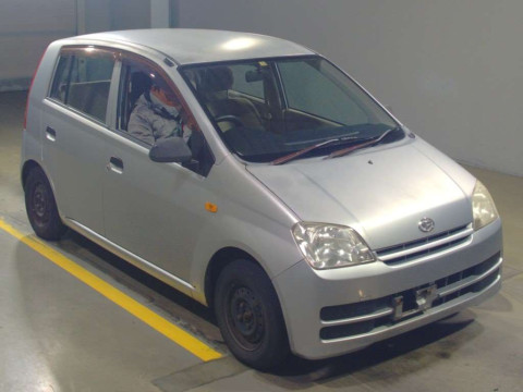 2005 Daihatsu Mira L250S[2]