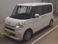 2015 Daihatsu Tanto