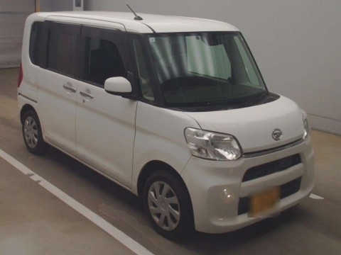 2015 Daihatsu Tanto LA600S[2]