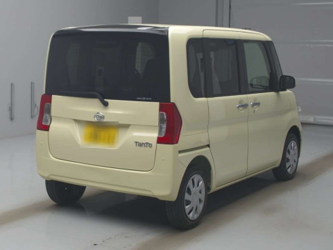 2016 Daihatsu Tanto LA600S[1]