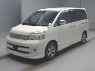 2007 Toyota Voxy