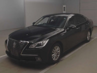 2015 Toyota Crown Hybrid