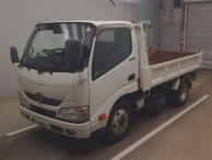 2012 Hino DUTRO