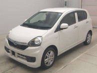 2013 Daihatsu Mira es