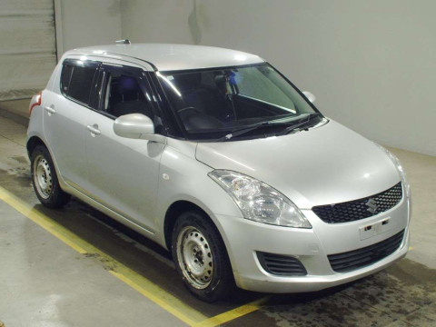 2011 Suzuki Swift ZD72S[2]