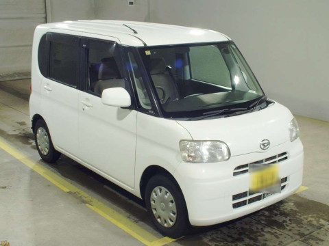 2010 Daihatsu Tanto L385S[2]