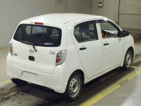 2013 Daihatsu Mira es LA300S[1]