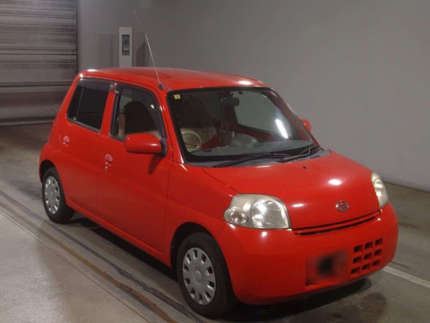 2010 Daihatsu Esse L235S[2]