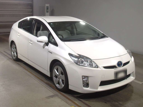 2010 Toyota Prius ZVW30[2]