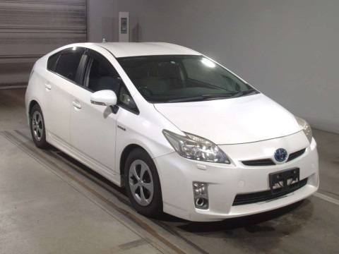 2011 Toyota Prius ZVW30[2]