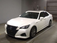 2016 Toyota Crown Hybrid