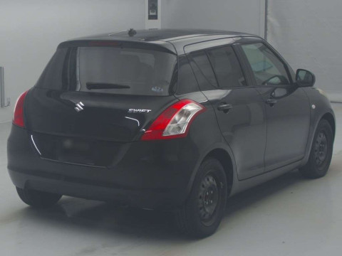 2011 Suzuki Swift ZC72S[1]