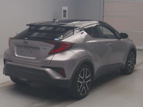 2020 Toyota C-HR ZYX11[1]