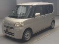 2010 Daihatsu Tanto