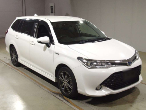 2016 Toyota Corolla Fielder NKE165G[2]