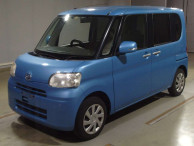 2011 Daihatsu Tanto