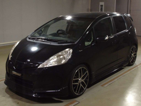 2011 Honda Fit Hybrid GP1[0]