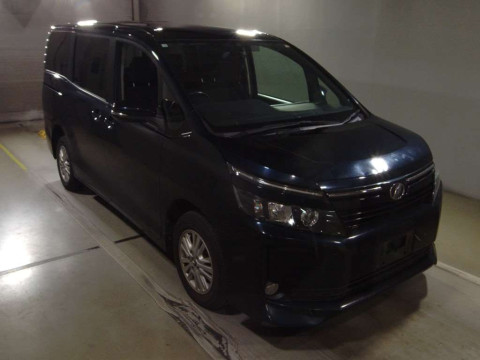 2014 Toyota Voxy ZRR85G[2]