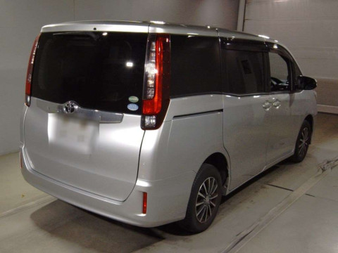 2016 Toyota Noah ZRR85G[1]