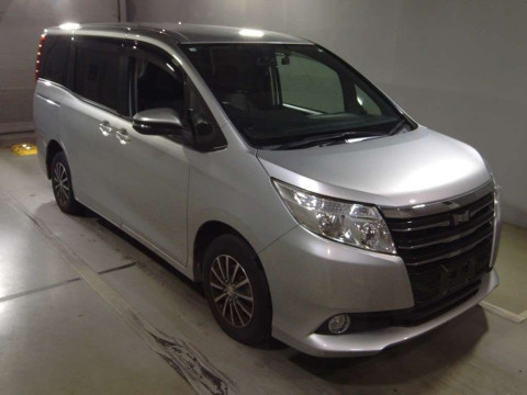 2016 Toyota Noah ZRR85G[2]