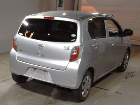 2011 Daihatsu Mira es LA300S[1]